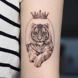 Arte su pelle: il tocco unico di Claudia Bottazzi nel mondo del tatuaggio realistico