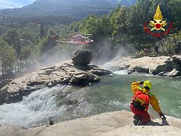 Vigili del Fuoco: l'esercitazione in alta quota (LE IMMAGINI)