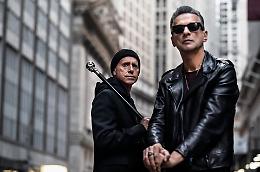 I Depeche Mode sono arrivati a Torino: fan in tilt al Principi di Piemonte (GUARDA IL VIDEO)