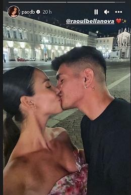 Di Benedetto-Bellanova: il primo bacio in piazza San Carlo a Torino (le foto)