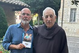 Per dimenticare Cristina, Massimo Segre si ritira in convento ad Assisi