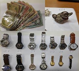 Ecco il tesoro dei ladri georgiani: la polizia "a caccia" dei proprietari dei gioielli rubati