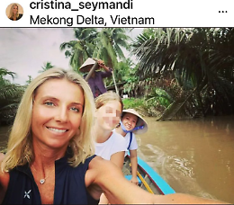 Cristina Seymandi in Vietnam fa la "buddista": «Basta crudeltà, solo amore»