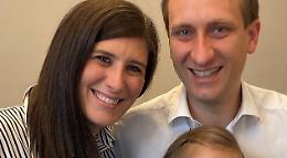 «Troppi furti, siamo peggio di Caracas»: il marito di Chiara Appendino chiude il negozio