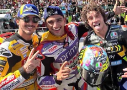 Bagnaia sale sul podio e fa l'impresa: "Ma a metà gara ero distrutto"