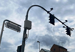 A Grugliasco con le telecamere "ganasce" a un'automobile all'ora 
