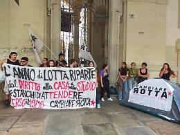 Studenti contro il caro affitti, ma Edisu ribatte: «Protesta strumentale»