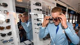 Lapo Elkann vende la ditta degli occhiali e si dedica a Juve, Ferrari e ai bimbi poveri