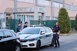 Operaio muore in fabbrica schiacciato da un carro ponte