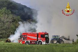 Incendio in Valsusa: in fiamme alcune rotoballe di fieno
