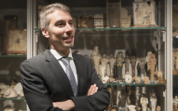 Nessuno tocchi il direttore dell'Egizio: «Non faccio politica, pensiamo al Museo»