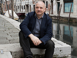 I grandi non dicono la verità. Ecco perché ci servono gli scrittori