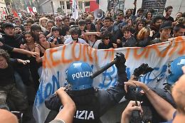 Torino: scontri al corteo contro la Meloni (Foto e video)