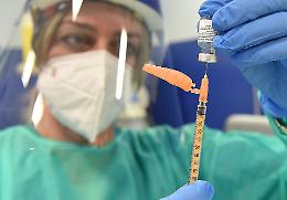 Al via la campagna vaccinale antinfluenzale e anti-Covid: ecco le nuove linee guida 
