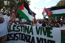 Israele, uccisi ostaggi di Hamas. A Torino si sfila per la Palestina
