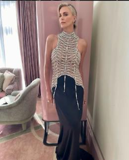 Theron, amore al top con Alexander