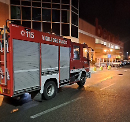Centro commerciale evacuato per un principio d'incendio