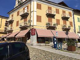 Scopri il sapore unico del salampatata artigianale in Piazza Ubertini 5 a Caluso