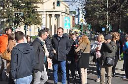 Il tour del sindaco nel quartiere: «Mancano spazi per i giovani»