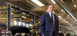Da pilota a costruttore di Suv (cinesi) venduti al supermercato: chi è l'uomo che può comprare Maserati