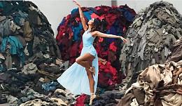 Dall'euforia del fast fashion all'etica del riutilizzo: la svolta verde che vogliamo cucire
