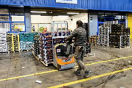 Mercati generali nella paura: «Fermate rapine e aggressioni»