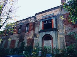 Ex manicomi e centri sociali diventano residenze universitarie (LE FOTO)