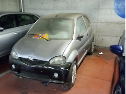 Auto abbandonate nel parcheggio, entro fine anno un nuovo impianto di sorveglianza