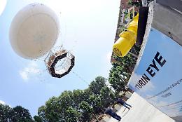 Sabota una mongolfiera per liberarsi del collega: «E' un tentato omicidio»