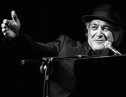 Tra note e ricordi: Mimmo Locasciulli live al Folkclub 