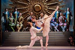 La magia del balletto al Teatro Regio illumina le festività natalizie