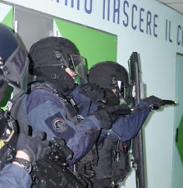 Attentato al centro ricerche Stellantis di Orbassano, ma era solo un'esercitazione 