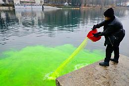 Il fiume Po è diventato verde, ma perchè? - IL VIDEO