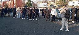 Scuole al freddo, gli studenti non entrano in classe