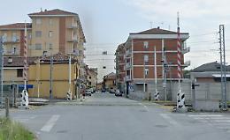 Si guasta il passaggio a livello, treni bloccati per più di un’ora