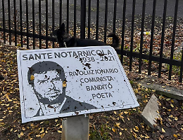 In un giardino spunta una targa che inneggia al bandito Sante Notarnicola
