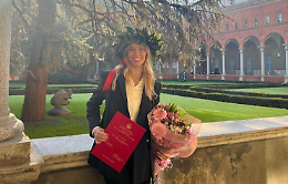 Una laurea per Chiara Casiraghi, la moglie del Tucu Correa