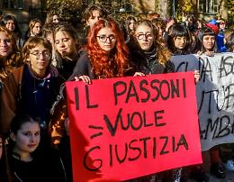 Furti a raffica e insicurezza: perchè gli studenti del liceo Passoni non sono entrati in classe