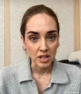 Ferragni in caduta libera sui social: "E ora compra fake"