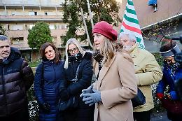 Crollo della gru di via Genova, le vedove alla cerimonia in ricordo delle vittime: «E' una guerra»