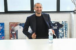 Juve, Chiellini torna alla Continassa e carica i suoi ex compagni: ecco cosa ha detto