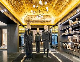 Ladro nell'atelier dello stilista Marras nel centro di Torino