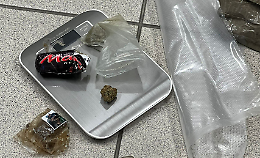 Ordinavano gli snack e arrivava la droga