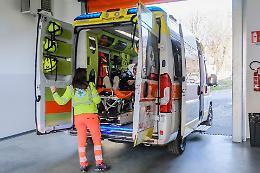 Tragedia a Foglizzo: pensionato muore mentre taglia l'erba davanti a casa