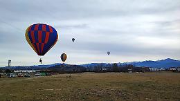 A Mondovì la Befana arriva in mongolfiera