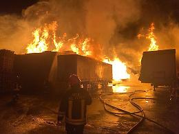 Maxi incendio in provincia, ecco cosa sappiamo