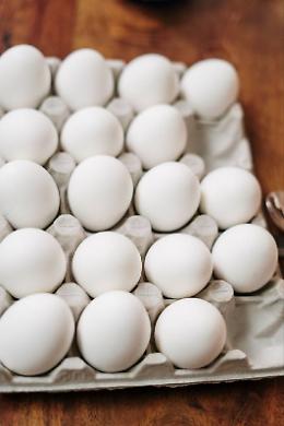 Allarme salmonella, lotti di uova ritirati dai supermercati