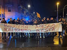 In strada per manifestare contro lo spaccio e gli atti vandalici
