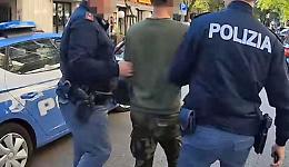 Calci e pugni a un 17enne di Mirafiori: un poliziotto finisce nei guai