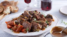 Sua maestà, il brasato al Barolo
Una sinfonia di sapori nostrani